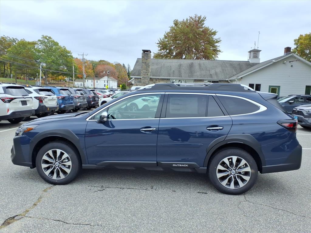 2025 Subaru Outback Touring XT photo 3