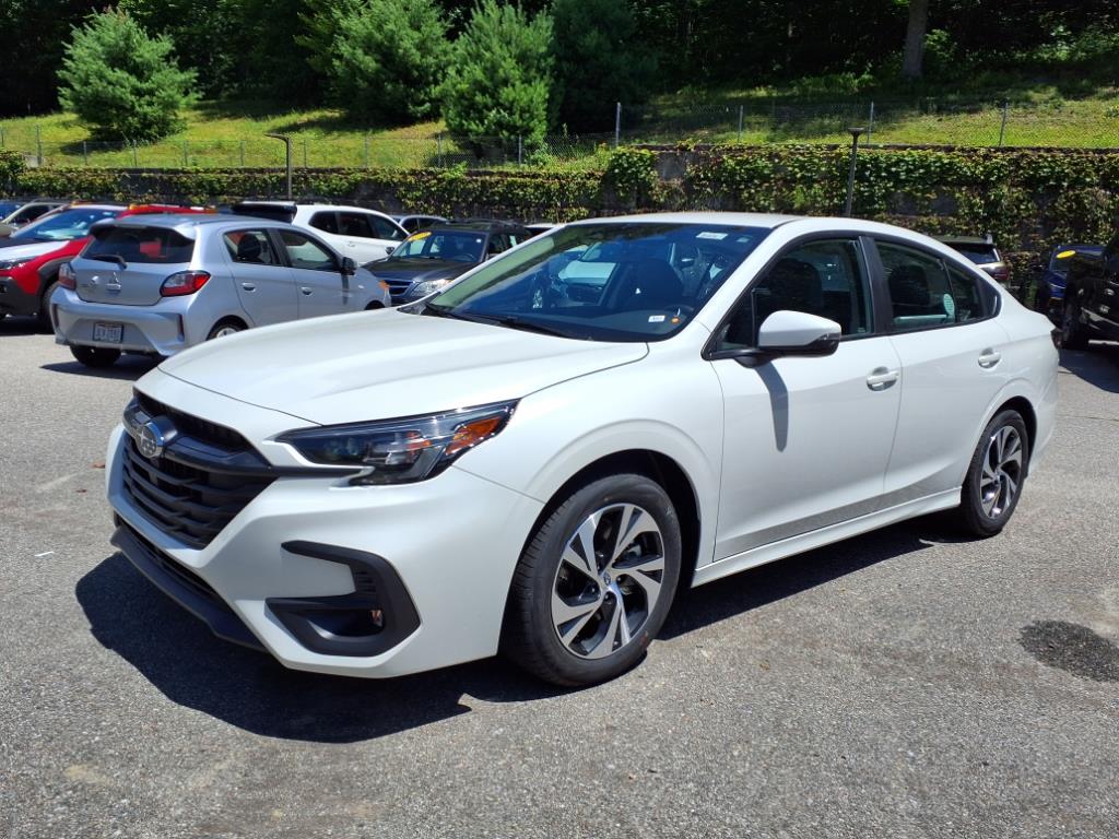 2025 Subaru Legacy Premium photo 3