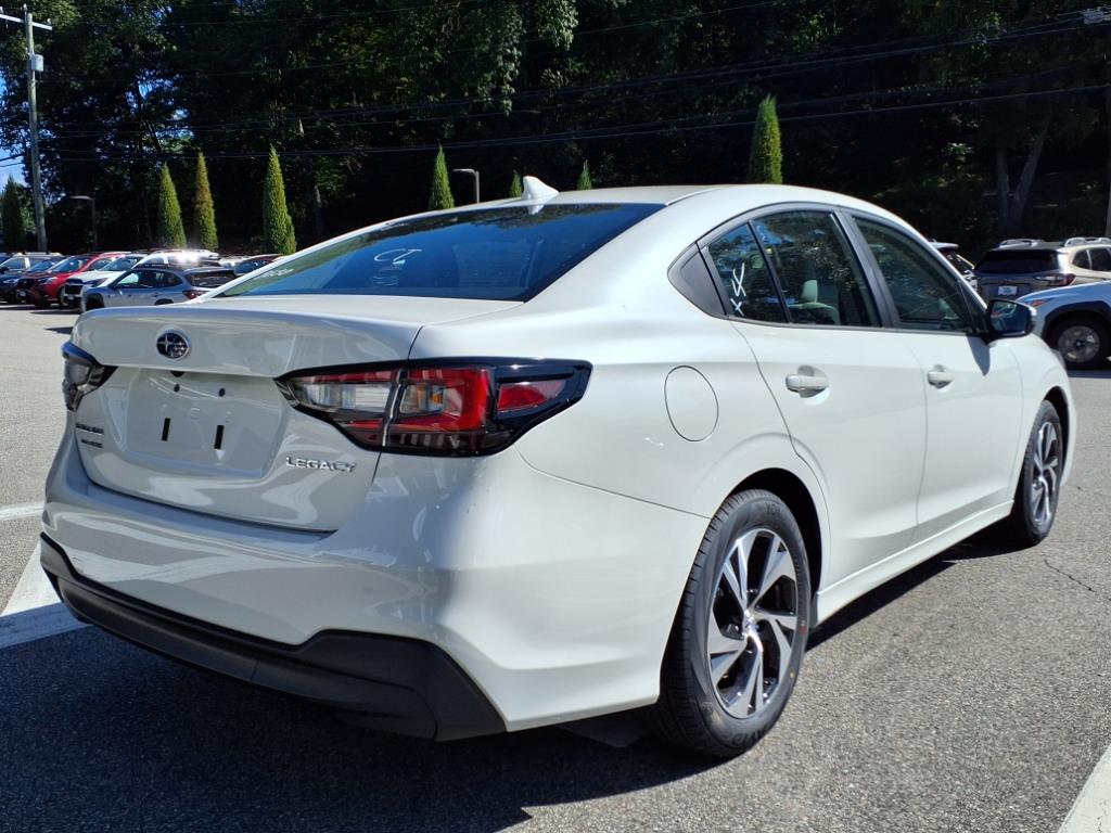 2025 Subaru Legacy Premium photo 2