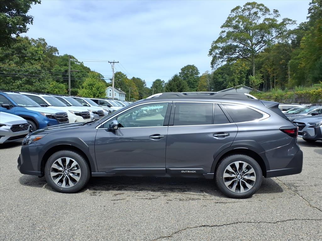 2025 Subaru Outback Touring XT photo 3