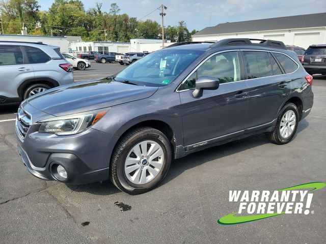 2019 Subaru Outback 2.5i Premium photo 2