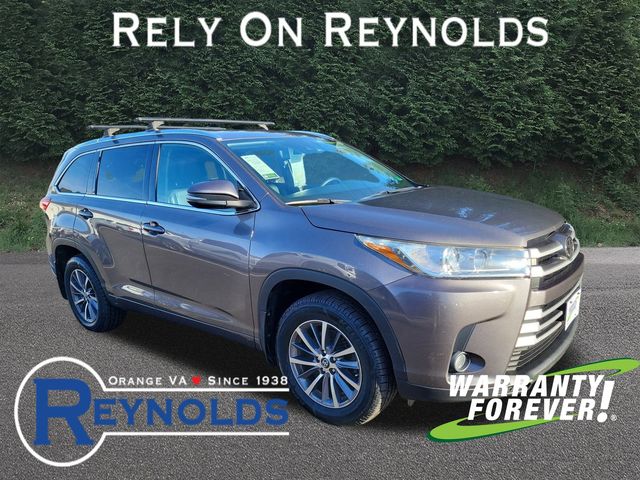 2017 Toyota Highlander XLE's photo