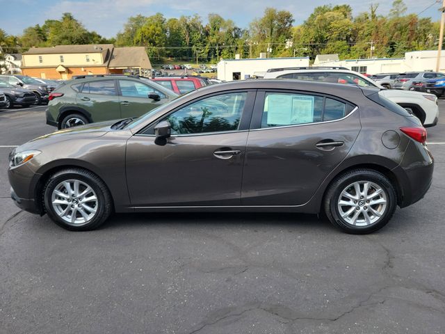 2016 Mazda Mazda3 Grand Touring photo 4