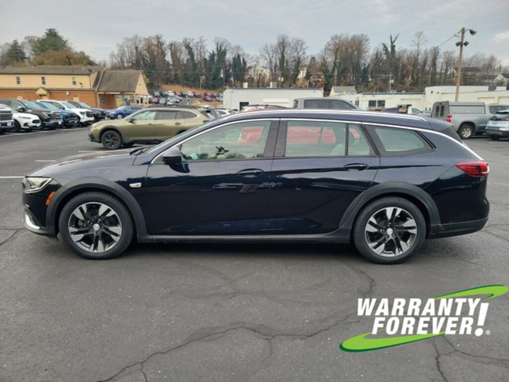 Used 2018 Buick Regal TourX Essence Wagon