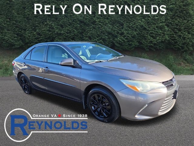 Used 2015 Toyota Camry LE with VIN 4T1BF1FK5FU069706 for sale in Orange, VA