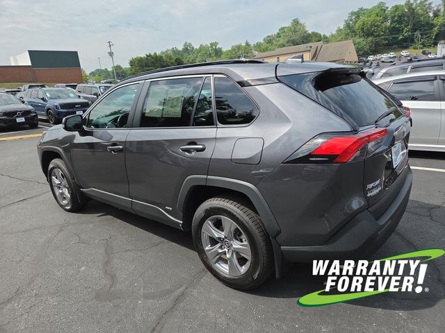 2023 Toyota RAV4 XLE - Photo 5