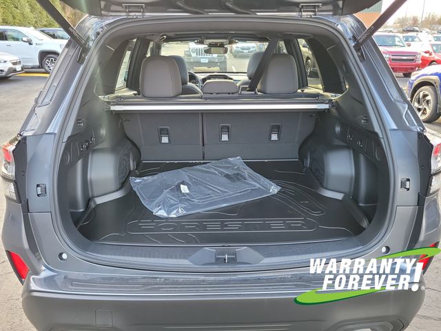 2025 Subaru Forester Premium - Photo 18
