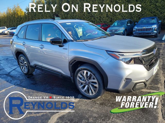 2025 Subaru Forester Touring's photo