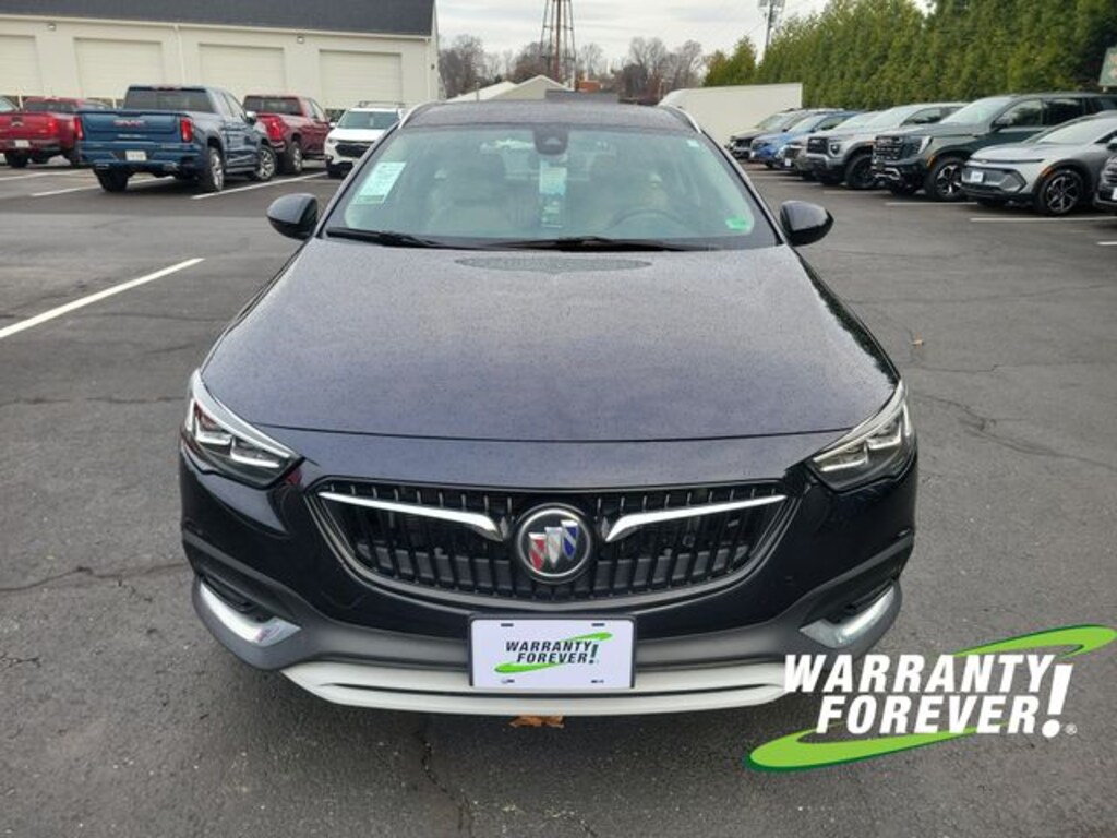 Used 2018 Buick Regal TourX Essence Wagon