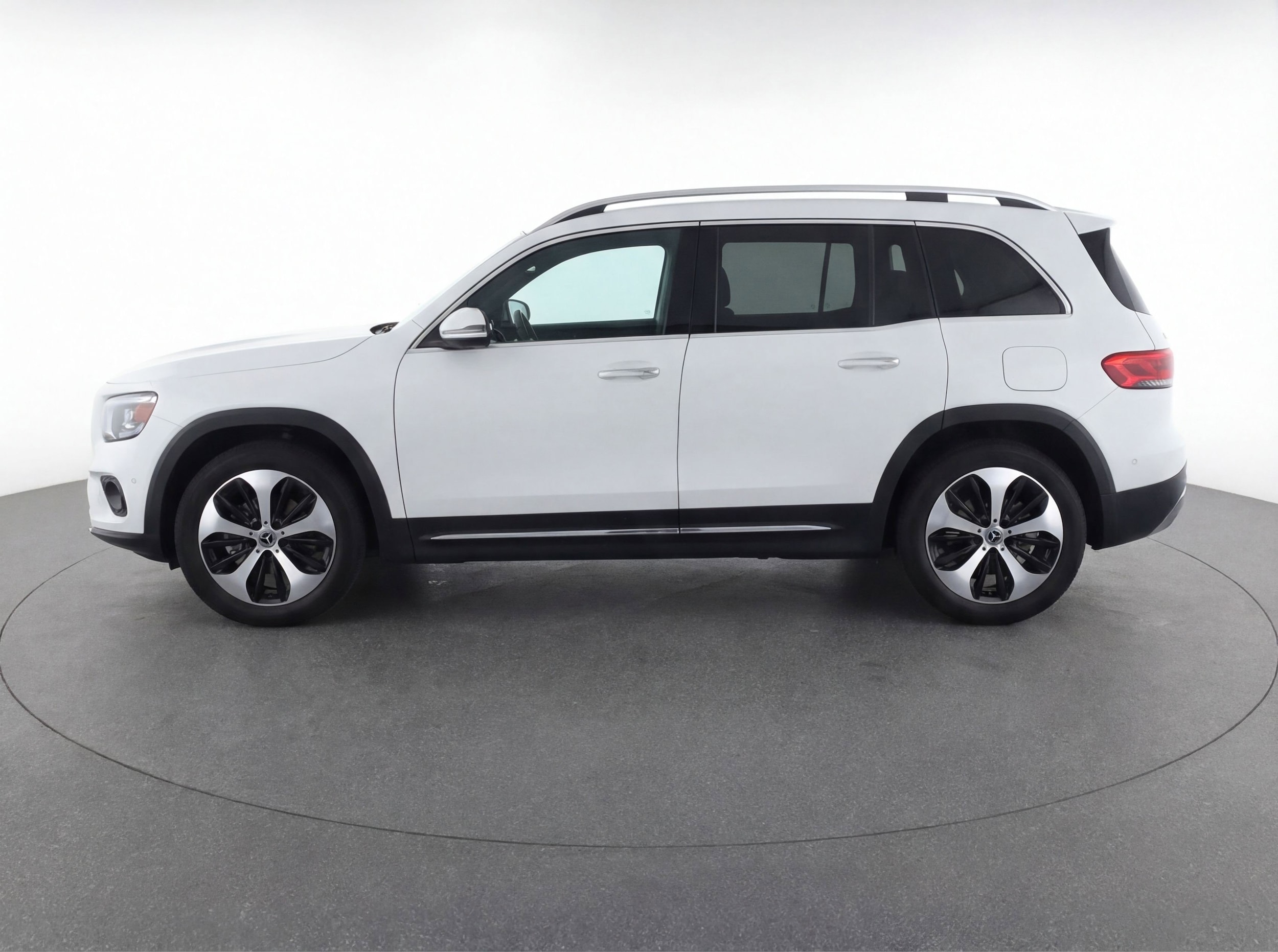 Thumbnail: 2025 Mercedes-Benz GLB - 5