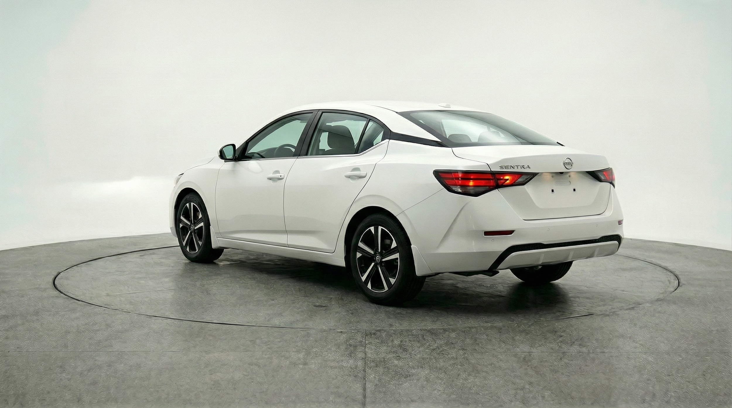 Thumbnail: 2025 Nissan Sentra - 5