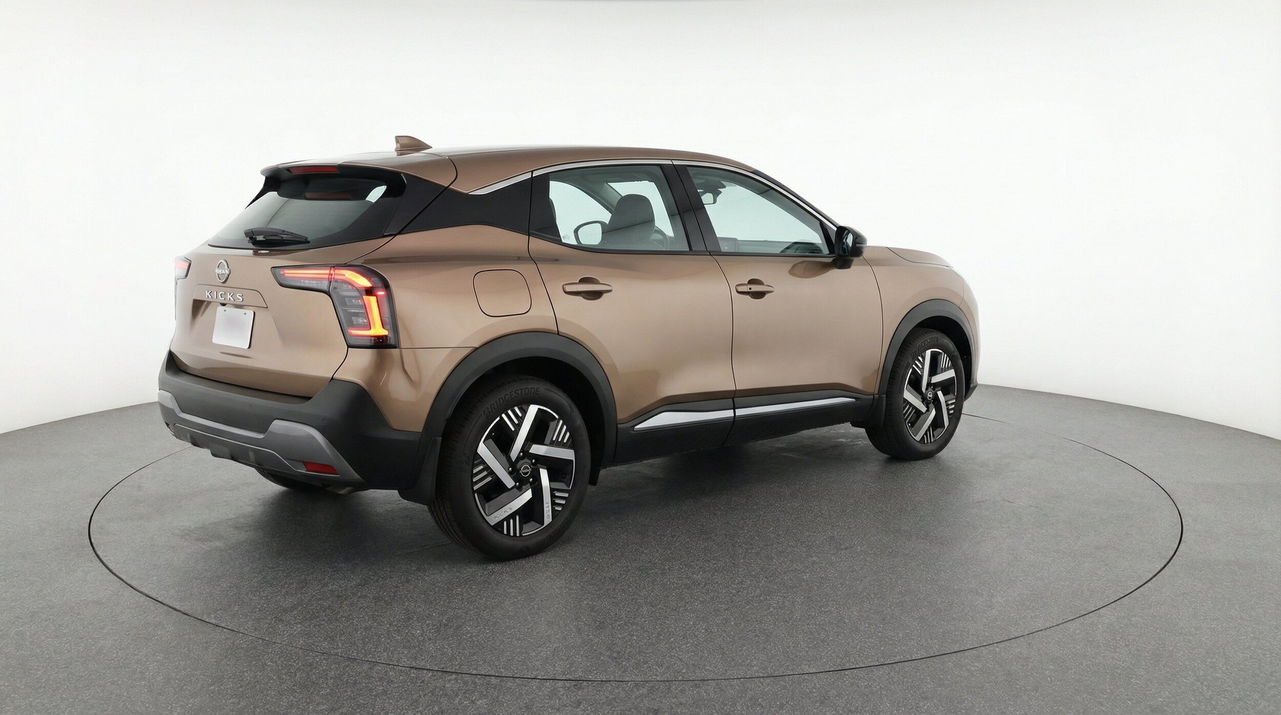 Thumbnail: 2026 Nissan Kicks - 9