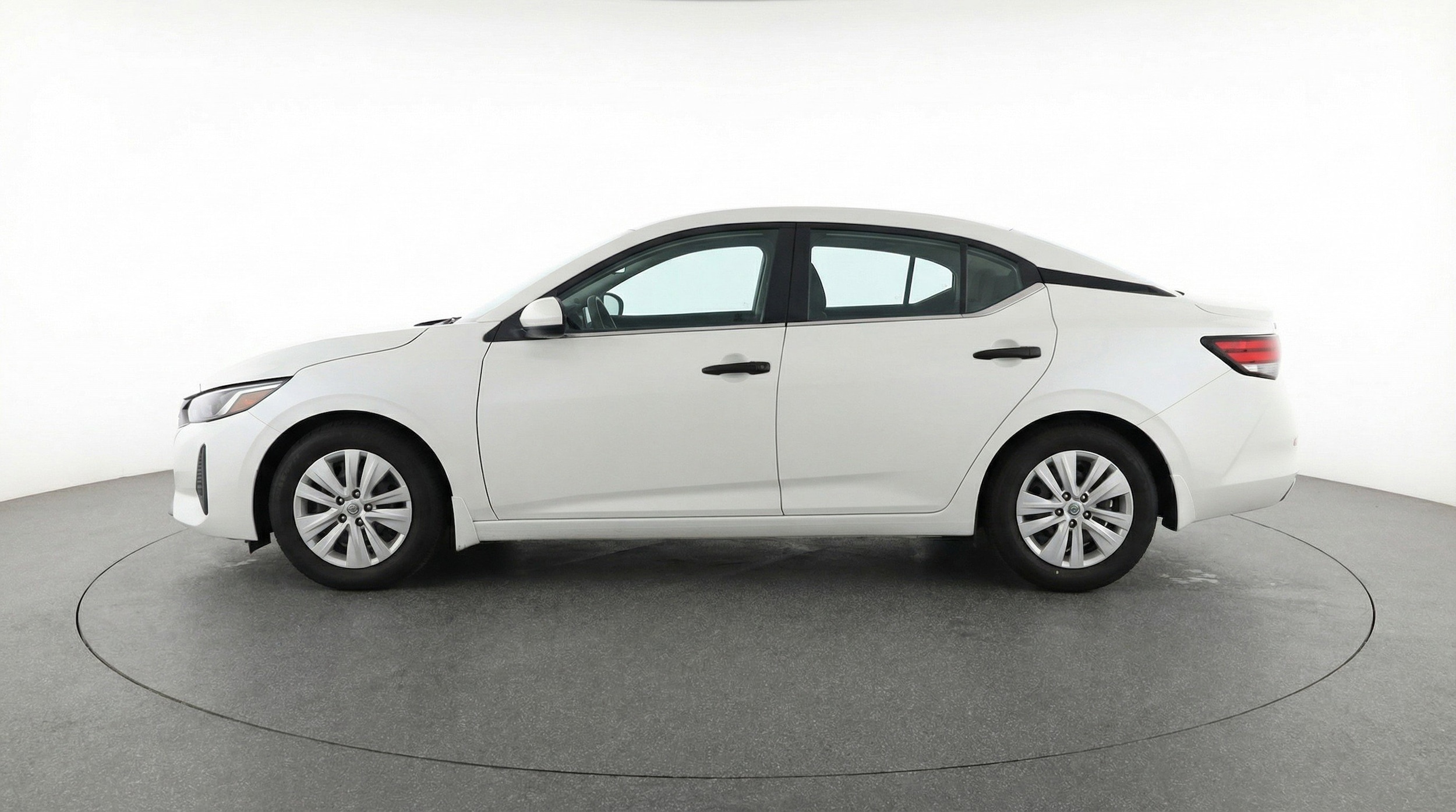 Thumbnail: 2025 Nissan Sentra - 5