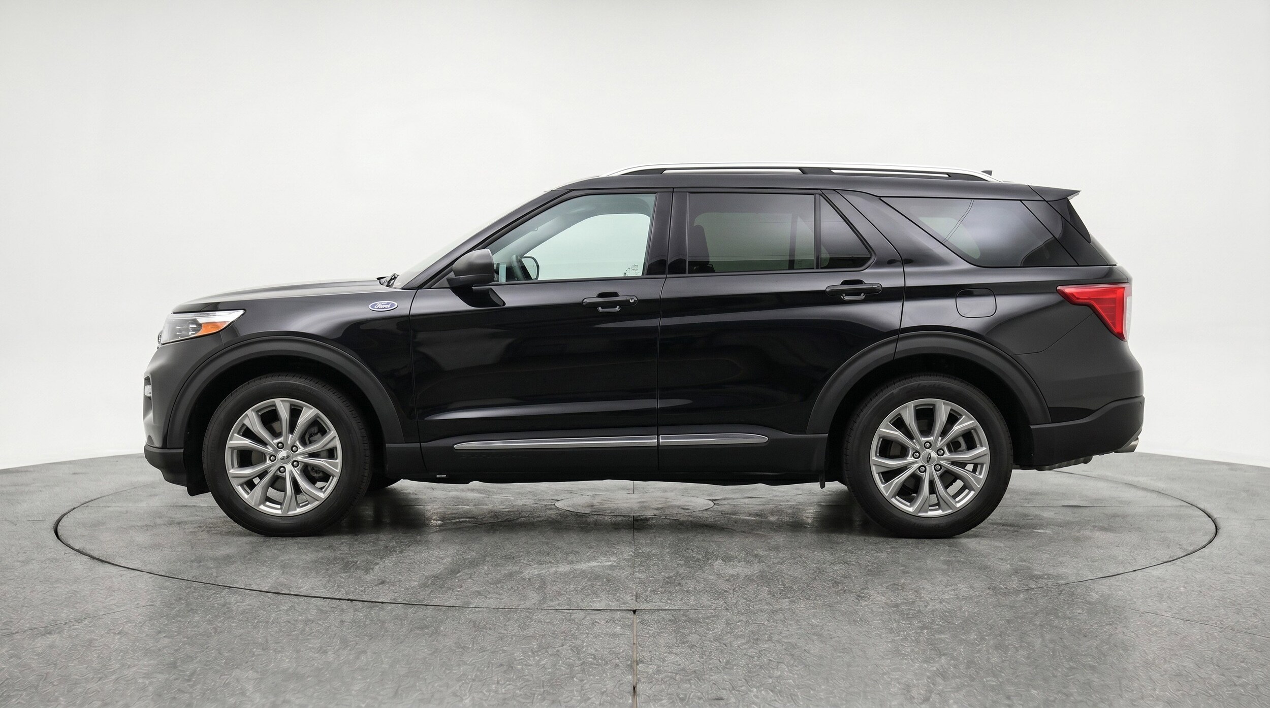 Thumbnail: 2024 Ford Explorer - 5