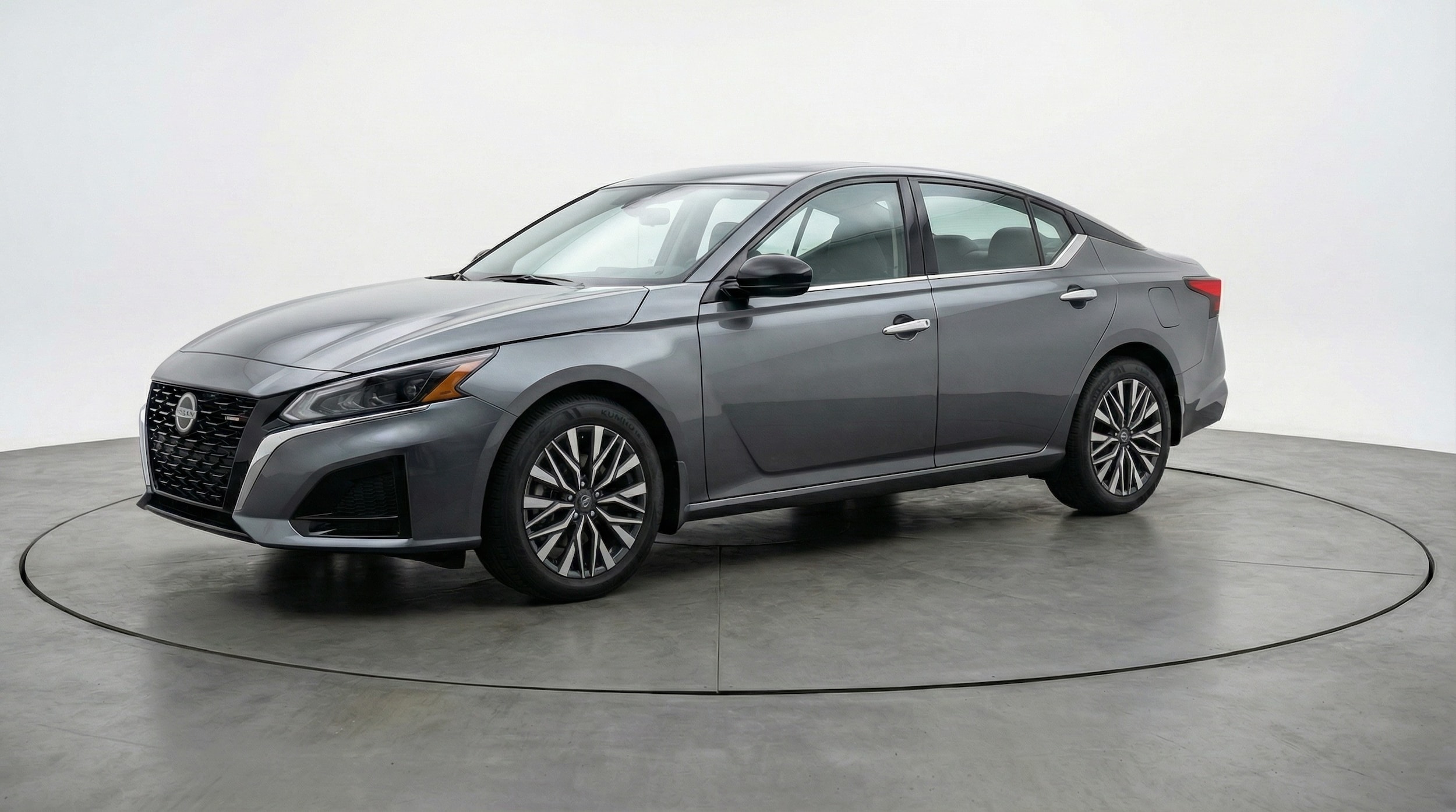 Thumbnail: 2025 Nissan Altima - 3