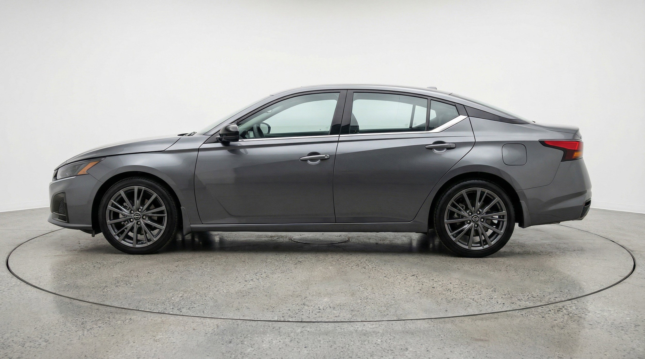 Thumbnail: 2025 Nissan Altima - 5