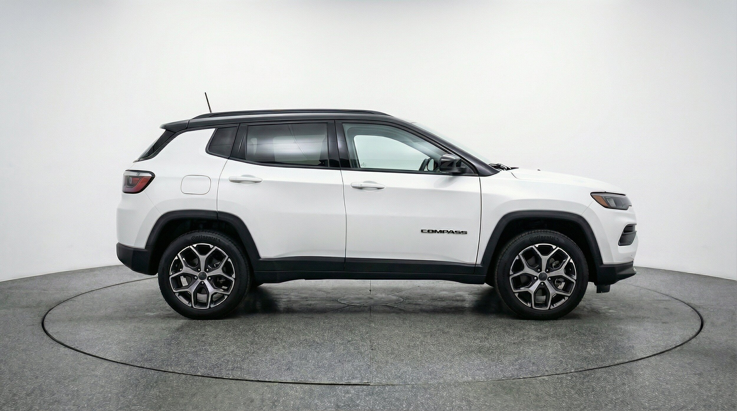 Thumbnail: 2025 Jeep Compass - 11