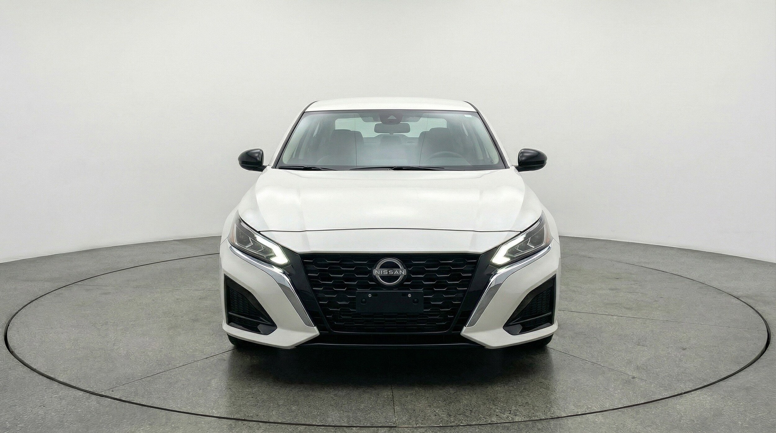 Thumbnail: 2025 Nissan Altima - 2
