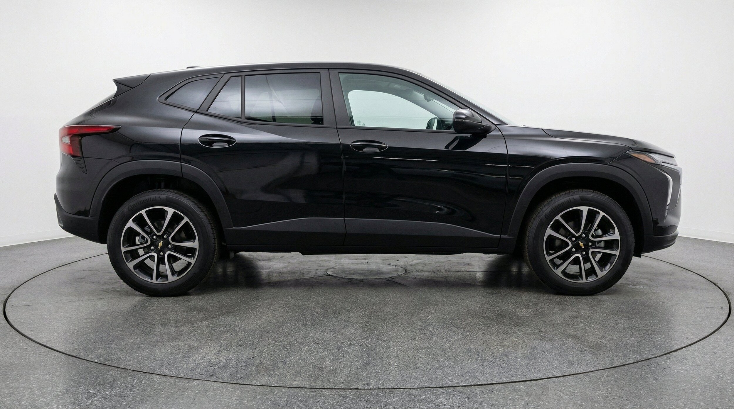 Thumbnail: 2025 Chevrolet TrailBlazer - 10