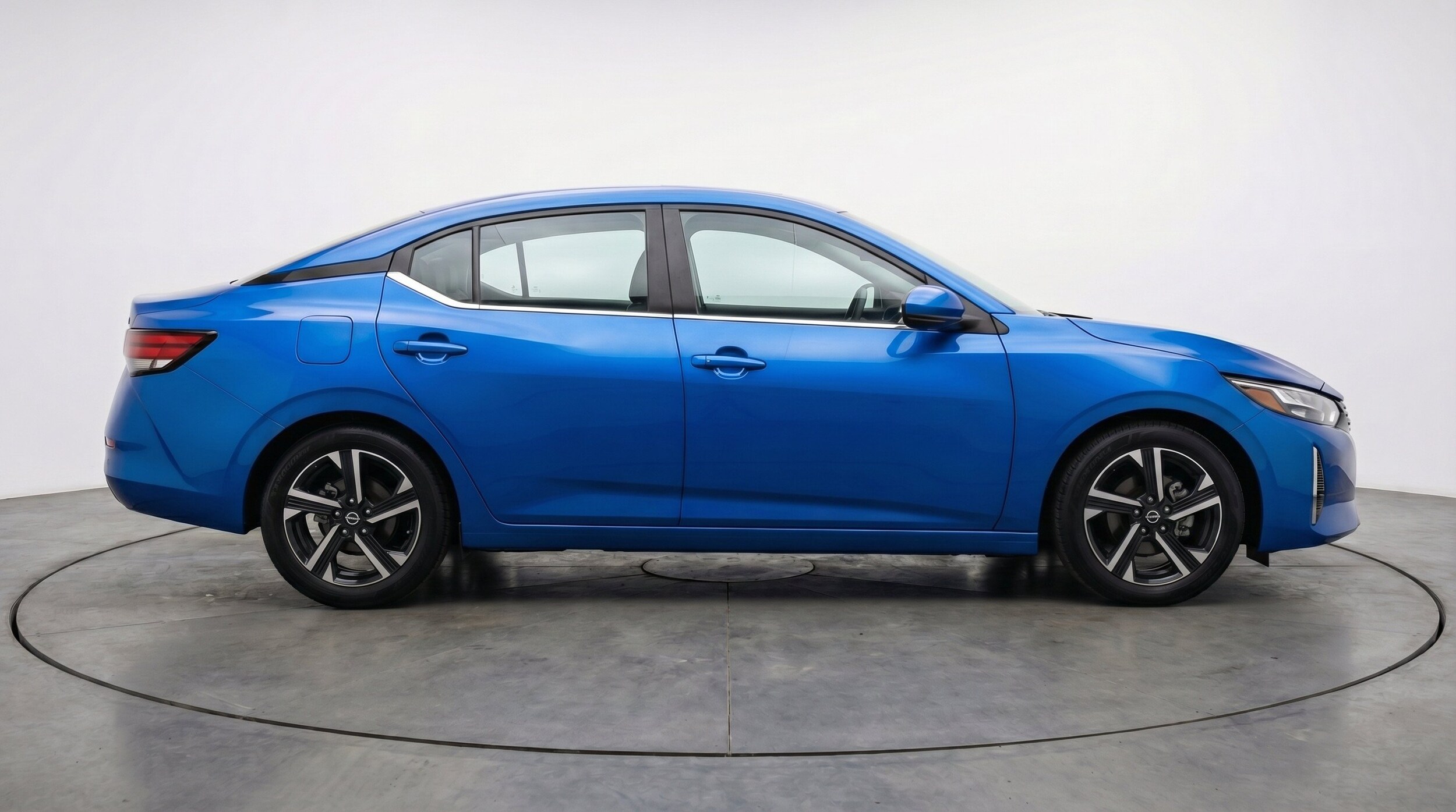 Thumbnail: 2025 Nissan Sentra - 11