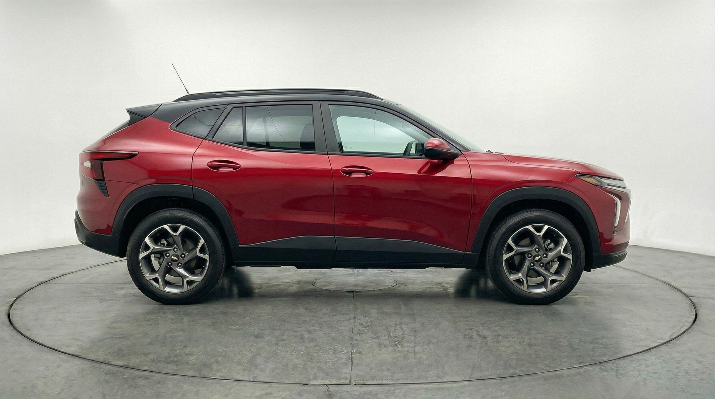 Thumbnail: 2025 Chevrolet Trax - 11