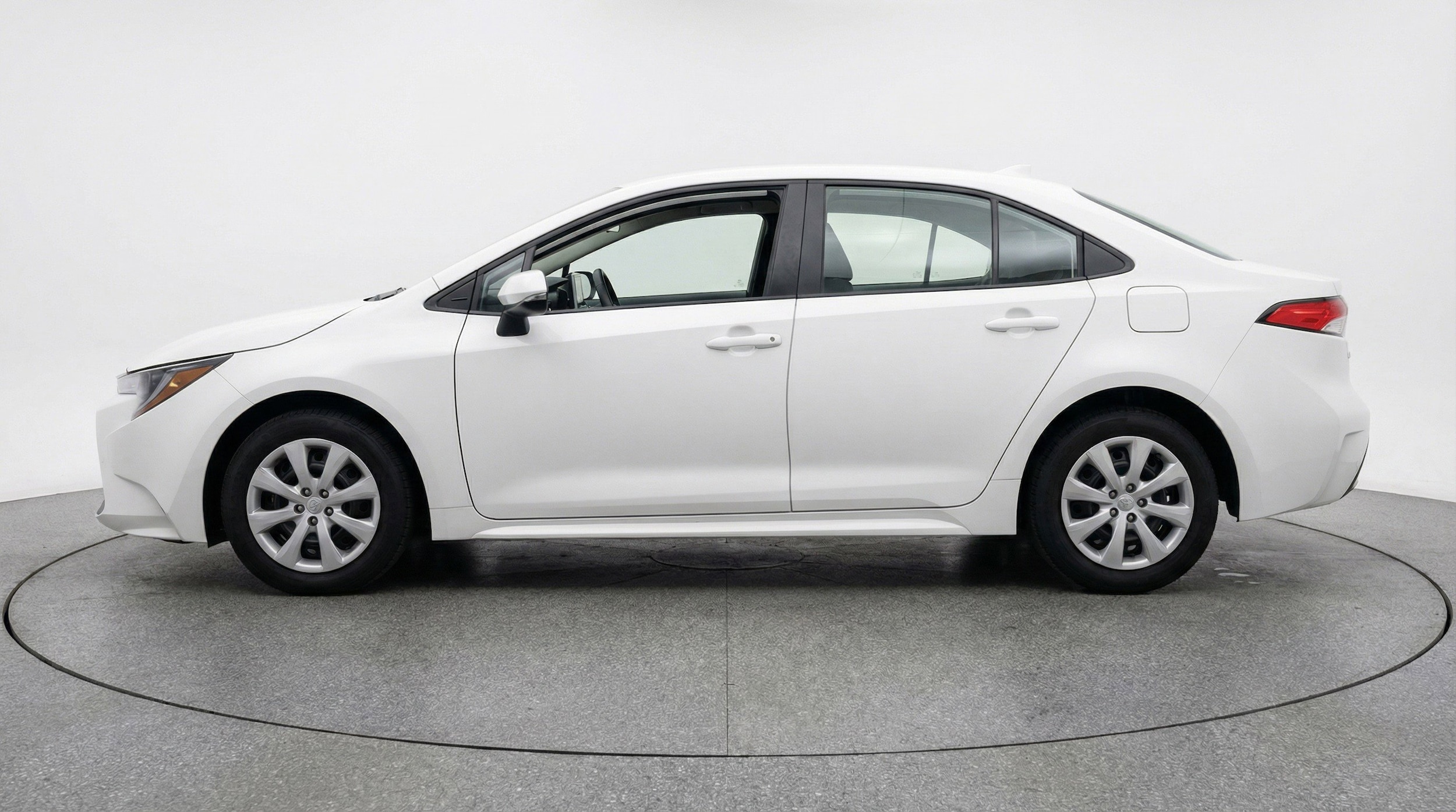 Thumbnail: 2025 Toyota Corolla - 5