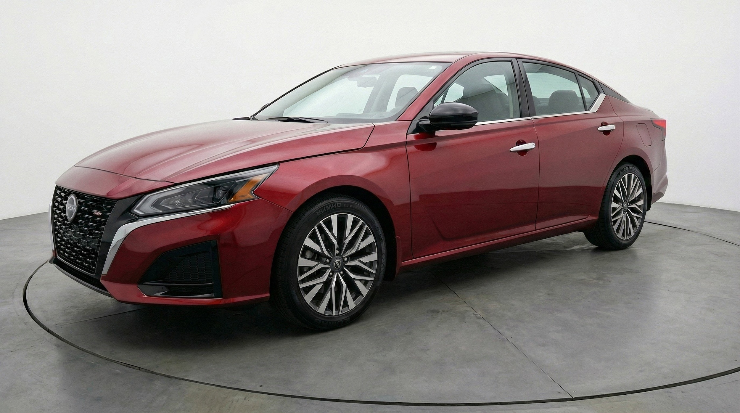 Thumbnail: 2025 Nissan Altima - 3