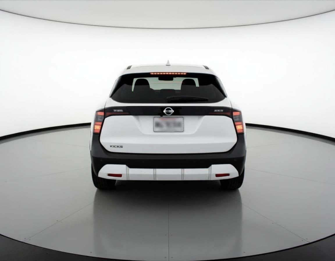 Thumbnail: 2025 Nissan Kicks - 7