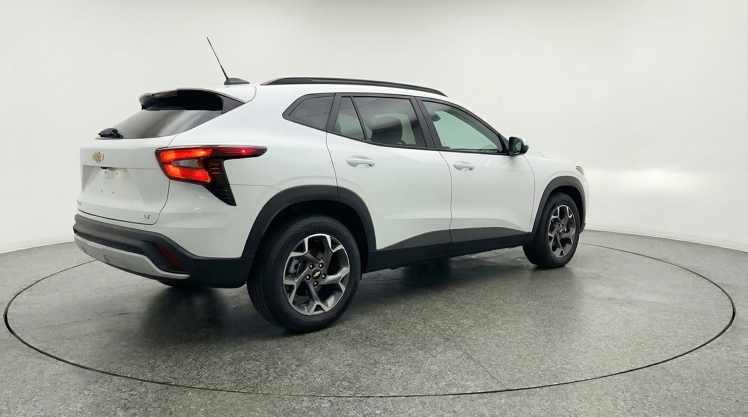 Thumbnail: 2025 Chevrolet Trax - 9