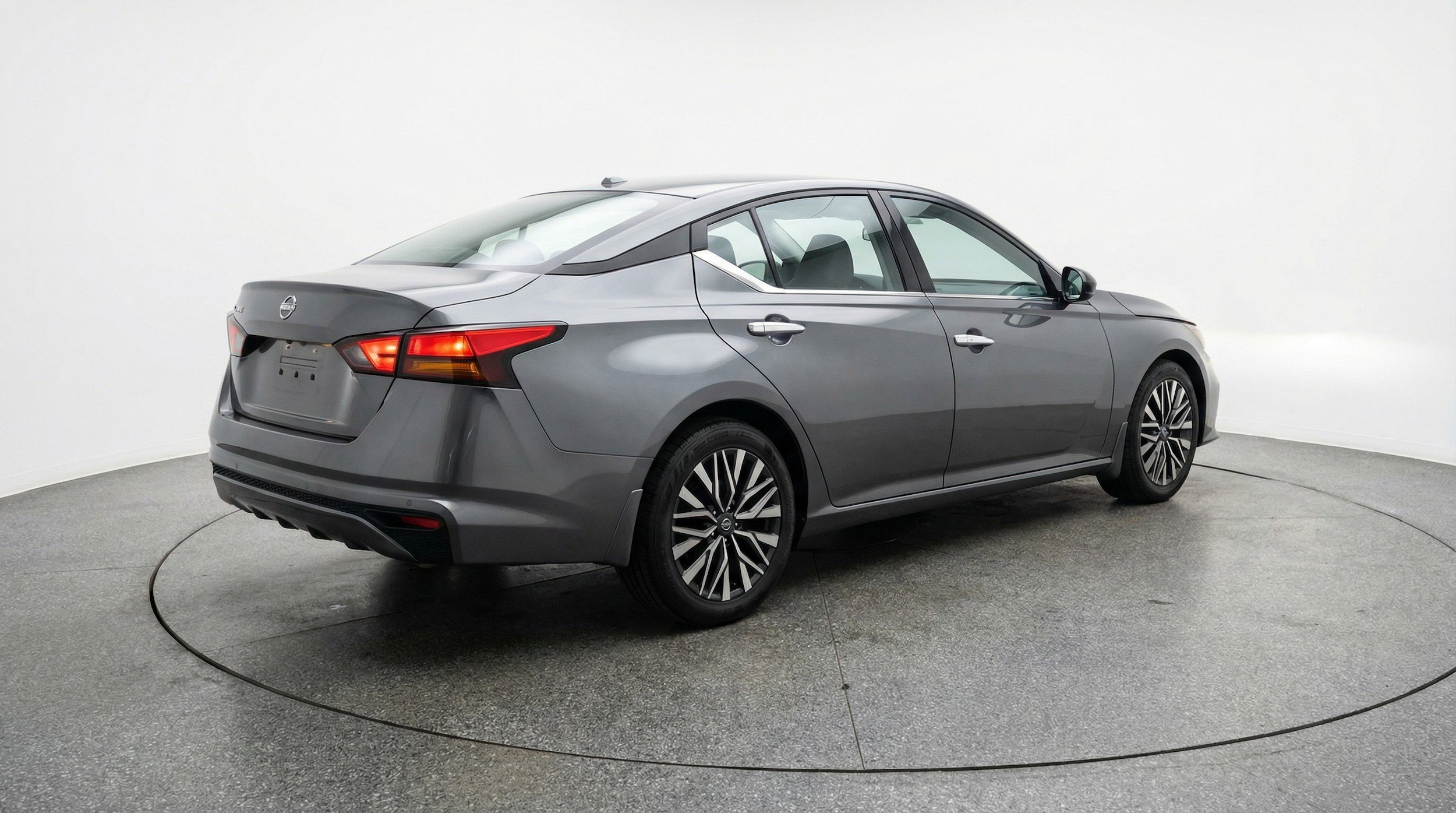 Thumbnail: 2025 Nissan Altima - 9