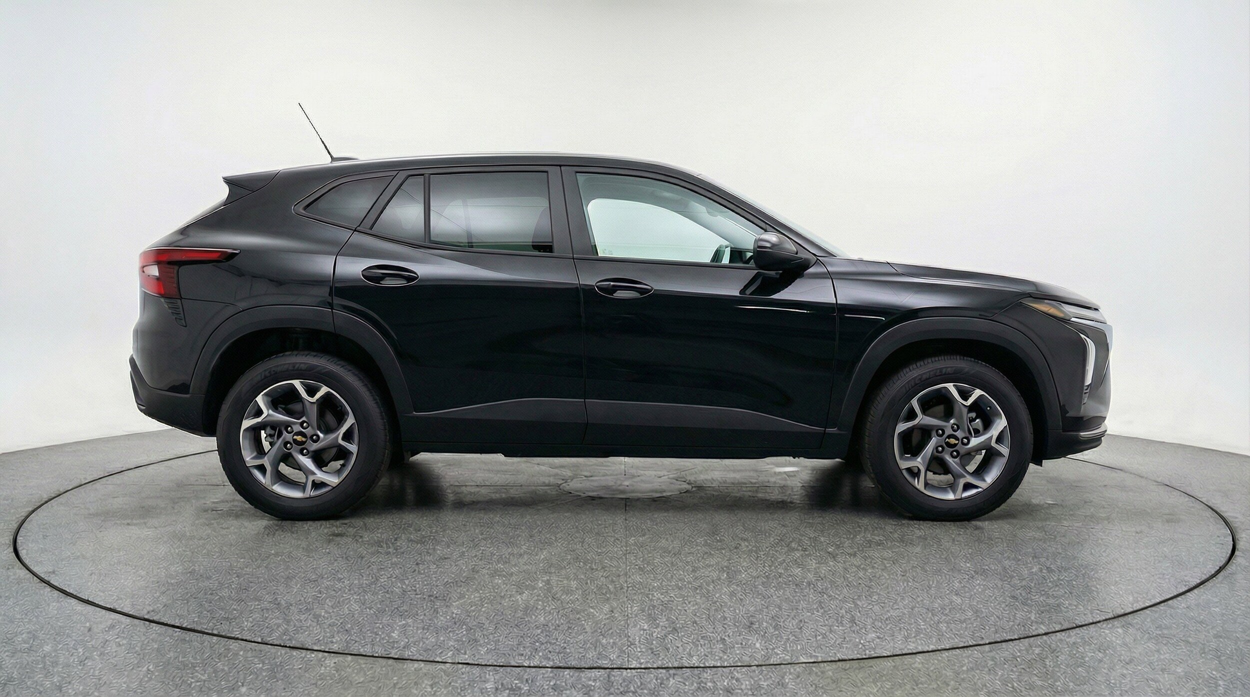 Thumbnail: 2025 Chevrolet Trax - 11