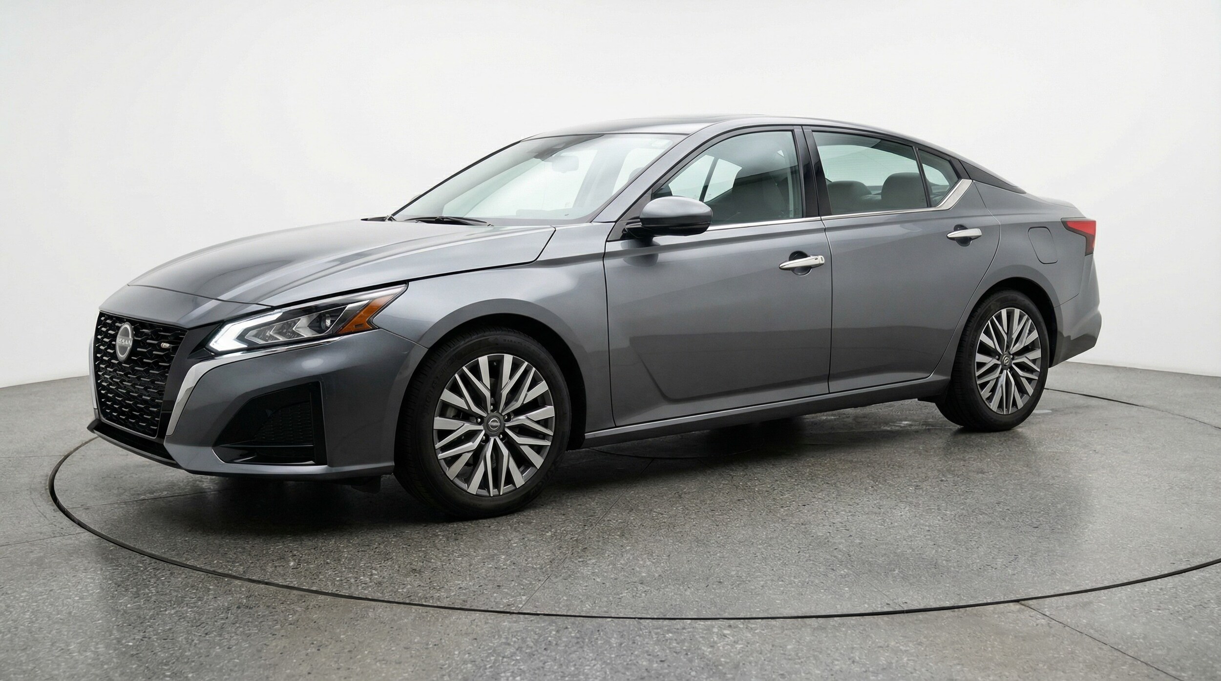 Thumbnail: 2025 Nissan Altima - 3