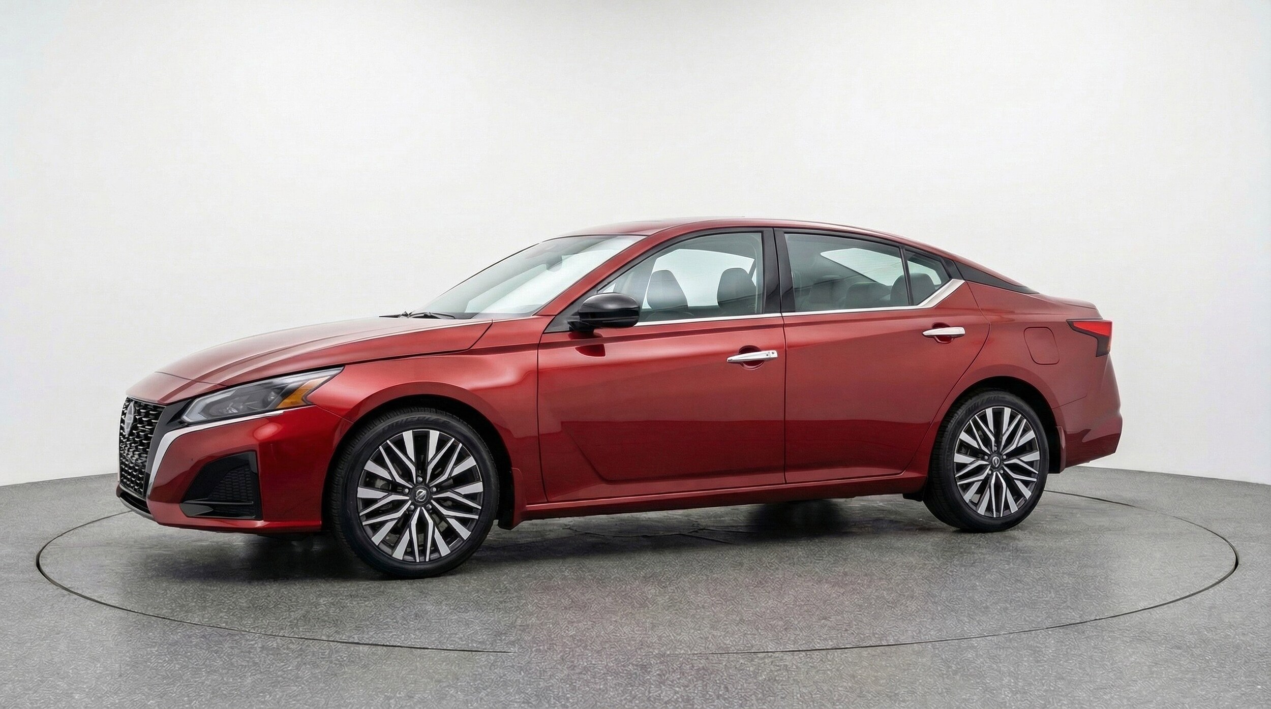 Thumbnail: 2025 Nissan Altima - 3