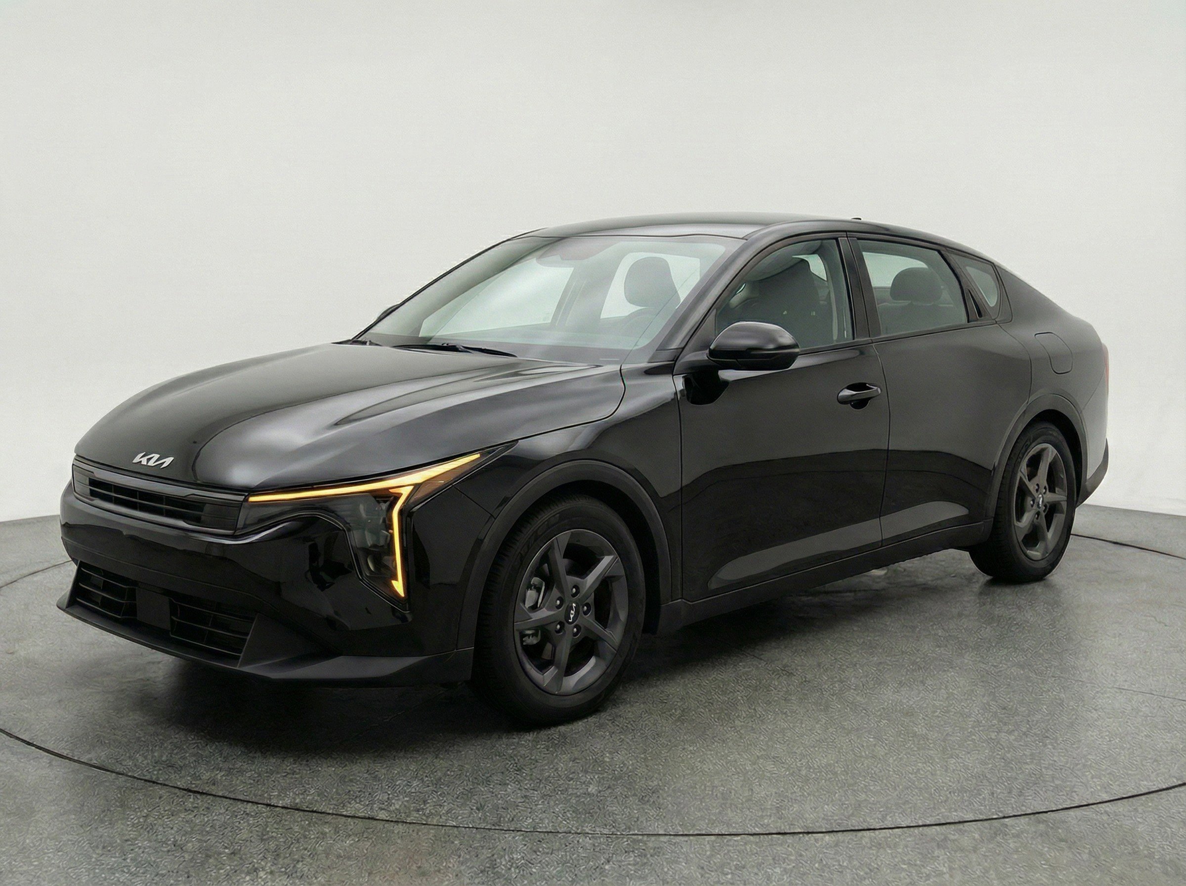 Thumbnail: 2025 Kia K4 - 3