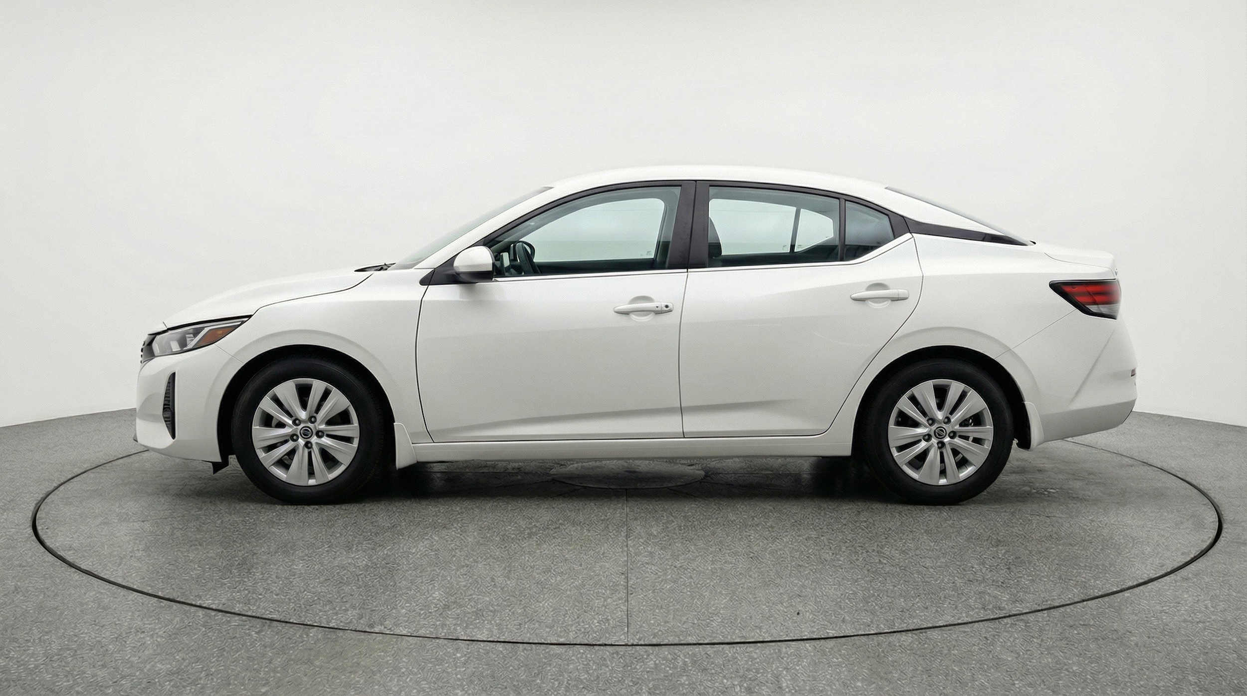 Thumbnail: 2025 Nissan Sentra - 5