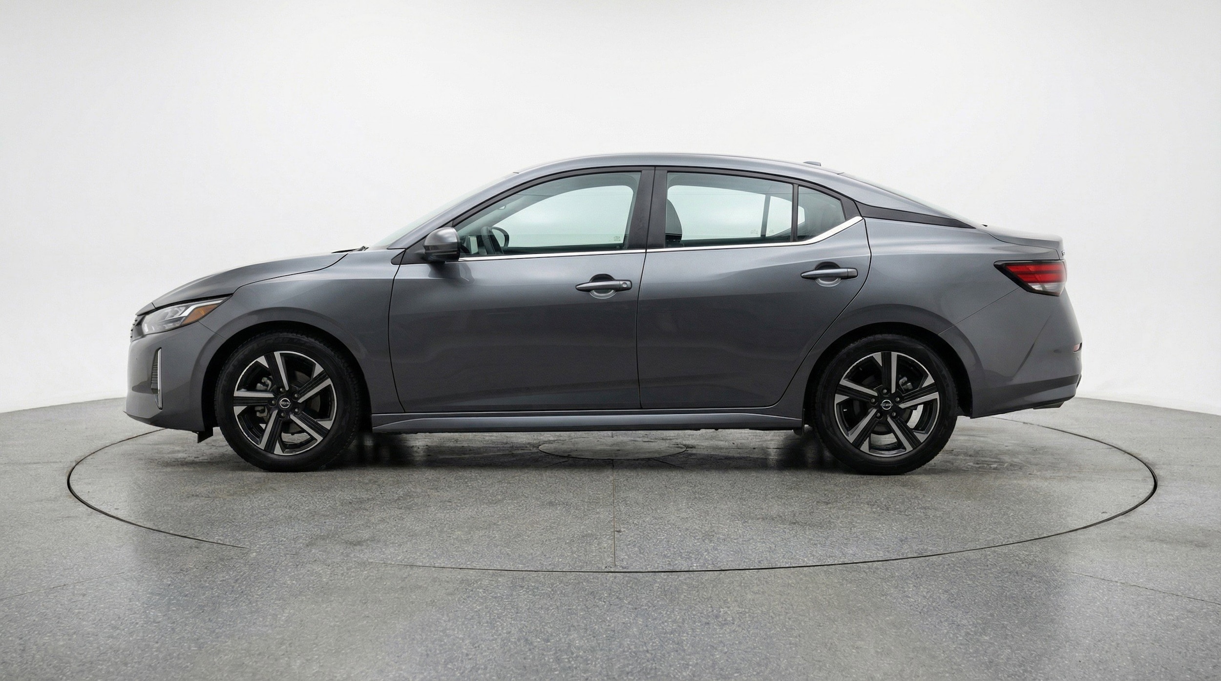 Thumbnail: 2025 Nissan Sentra - 5