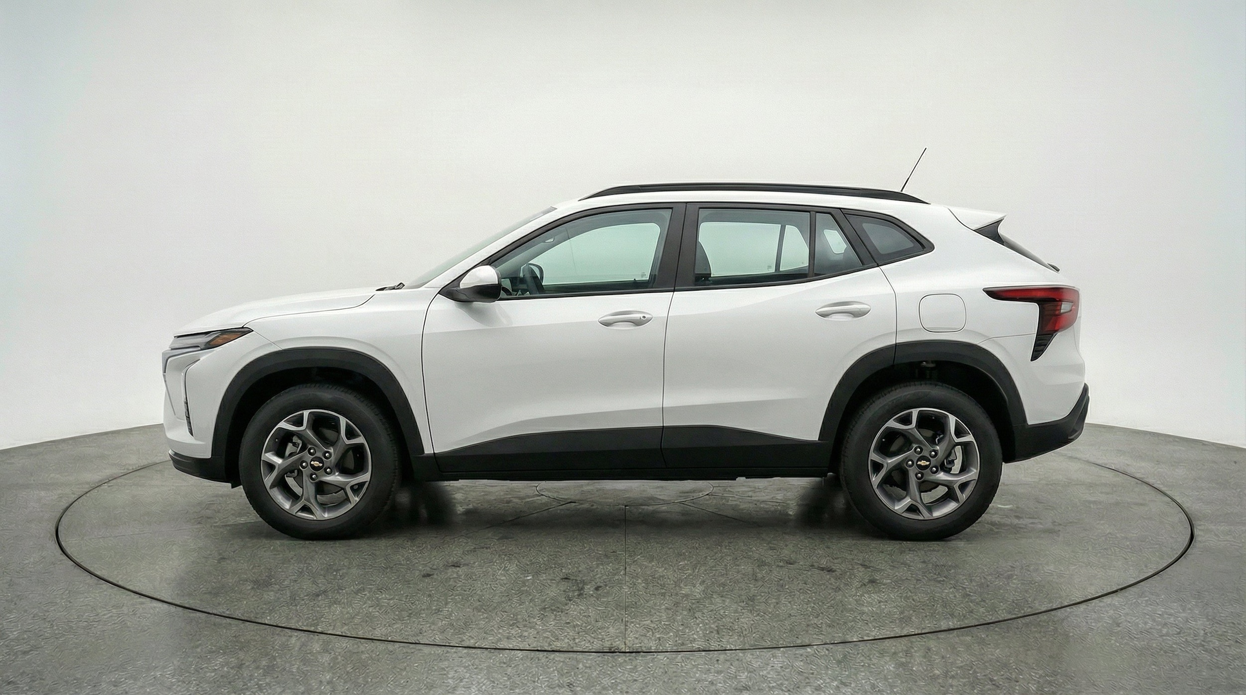 Thumbnail: 2025 Chevrolet Trax - 5