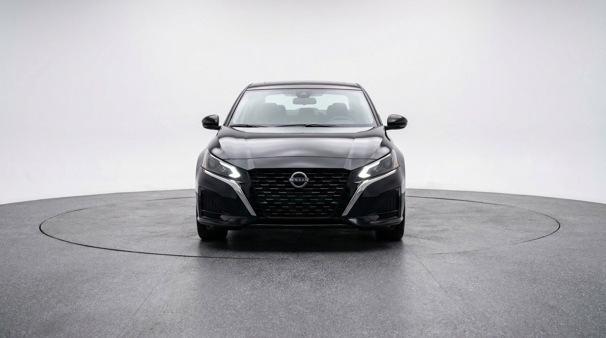 Thumbnail: 2025 Nissan Altima - 2