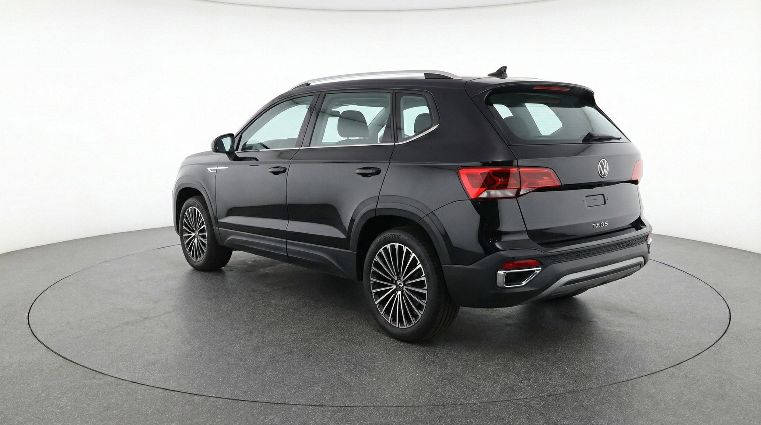 Thumbnail: 2025 Volkswagen Taos - 6