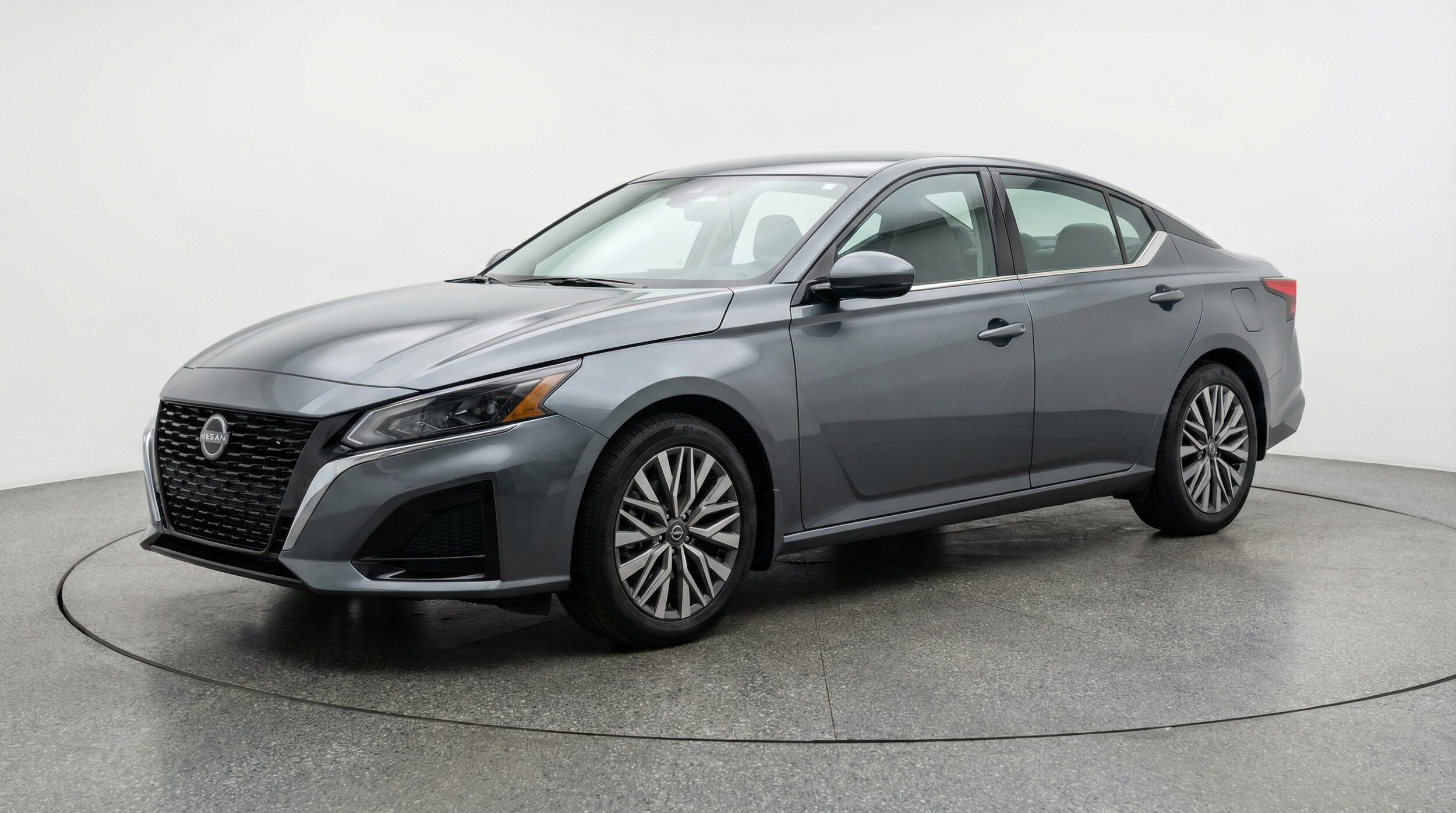 Thumbnail: 2025 Nissan Altima - 3