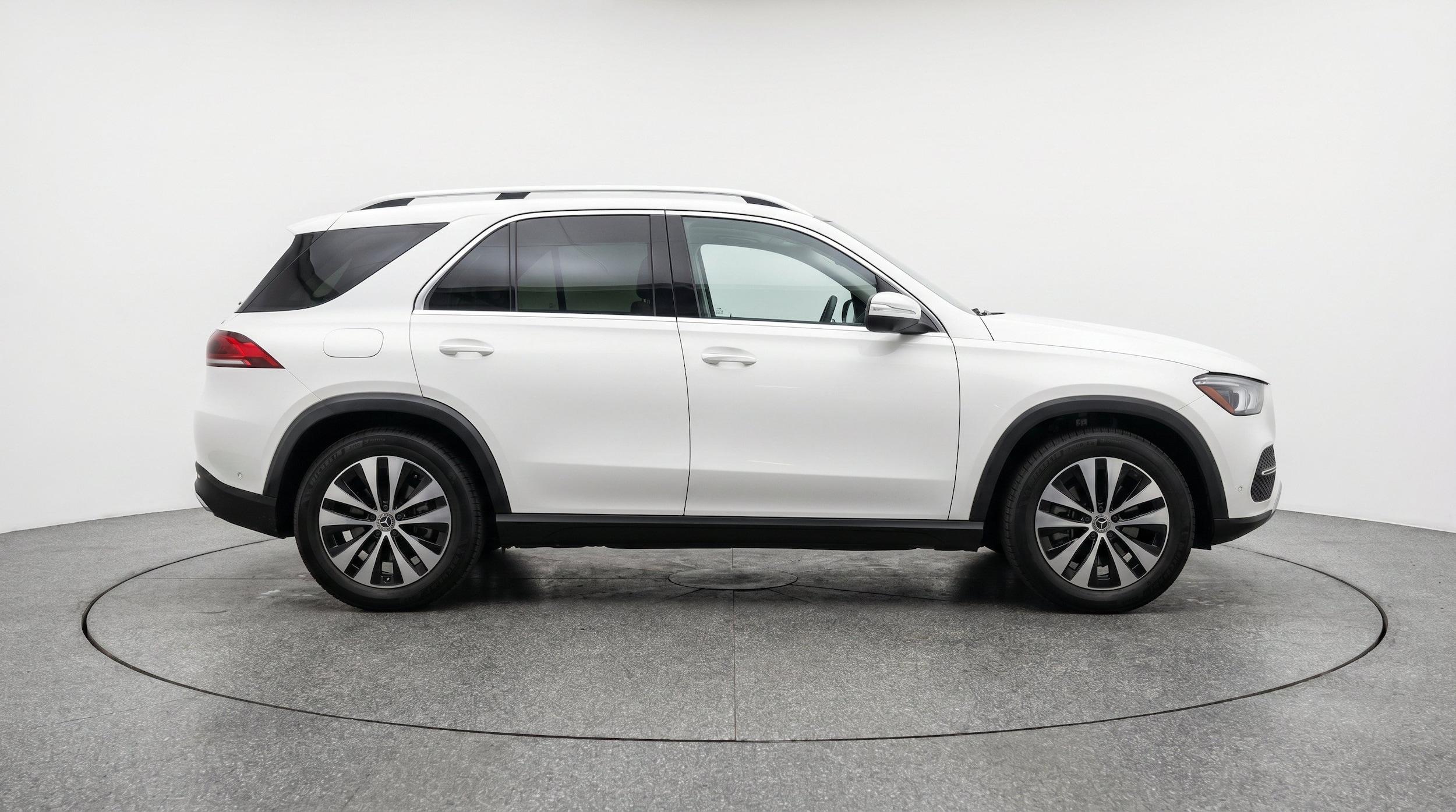 Thumbnail: 2026 Mercedes-Benz GLE - 11