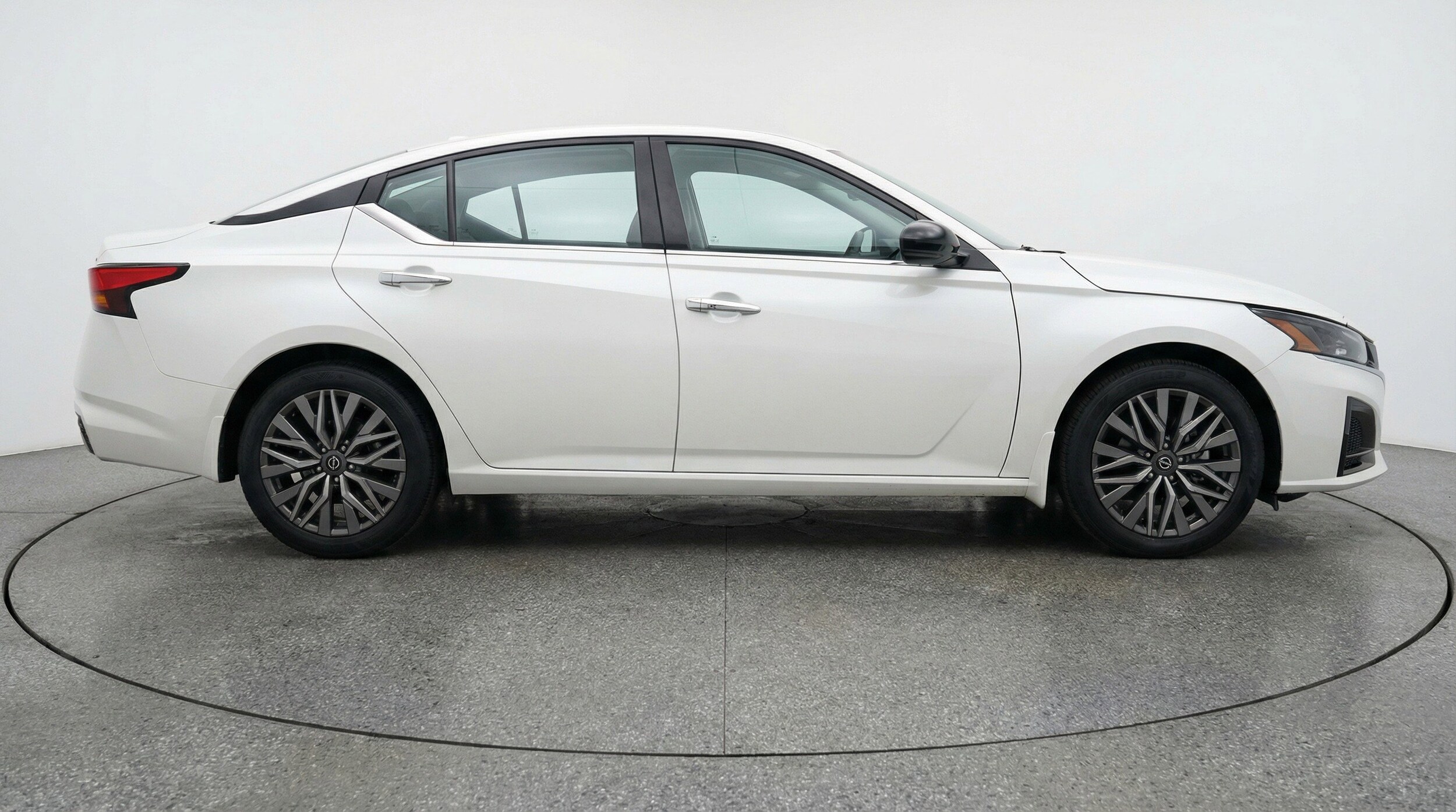 Thumbnail: 2025 Nissan Altima - 11