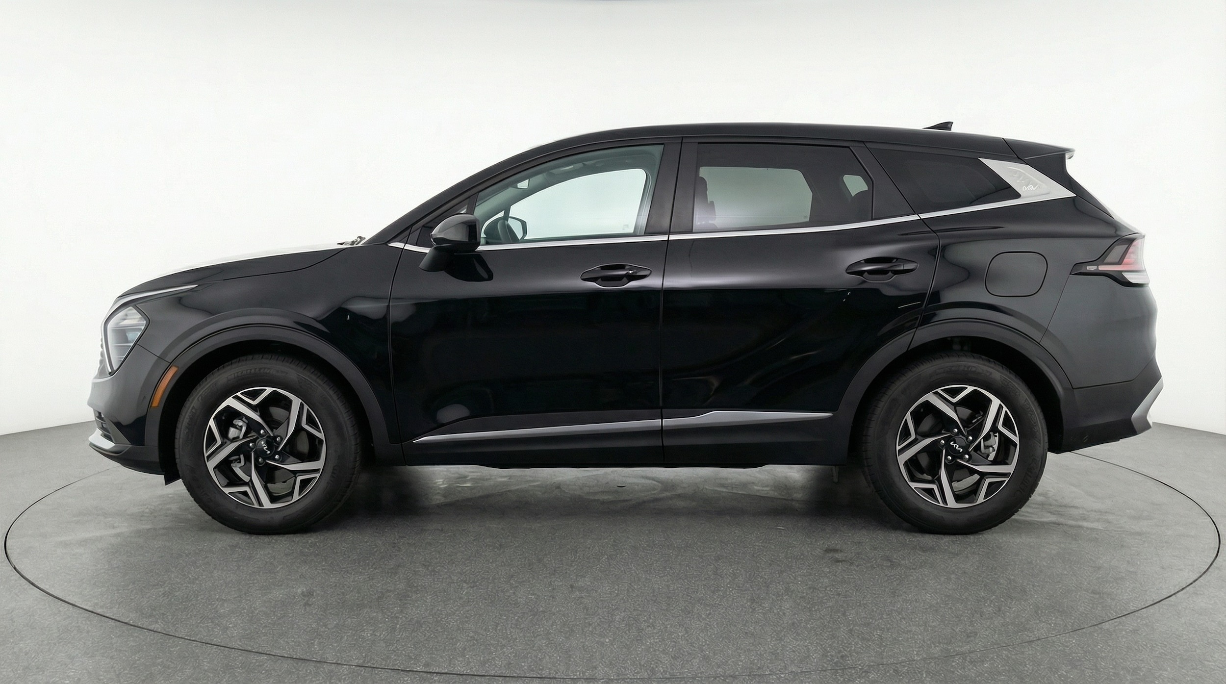 Thumbnail: 2025 Kia Sportage - 4