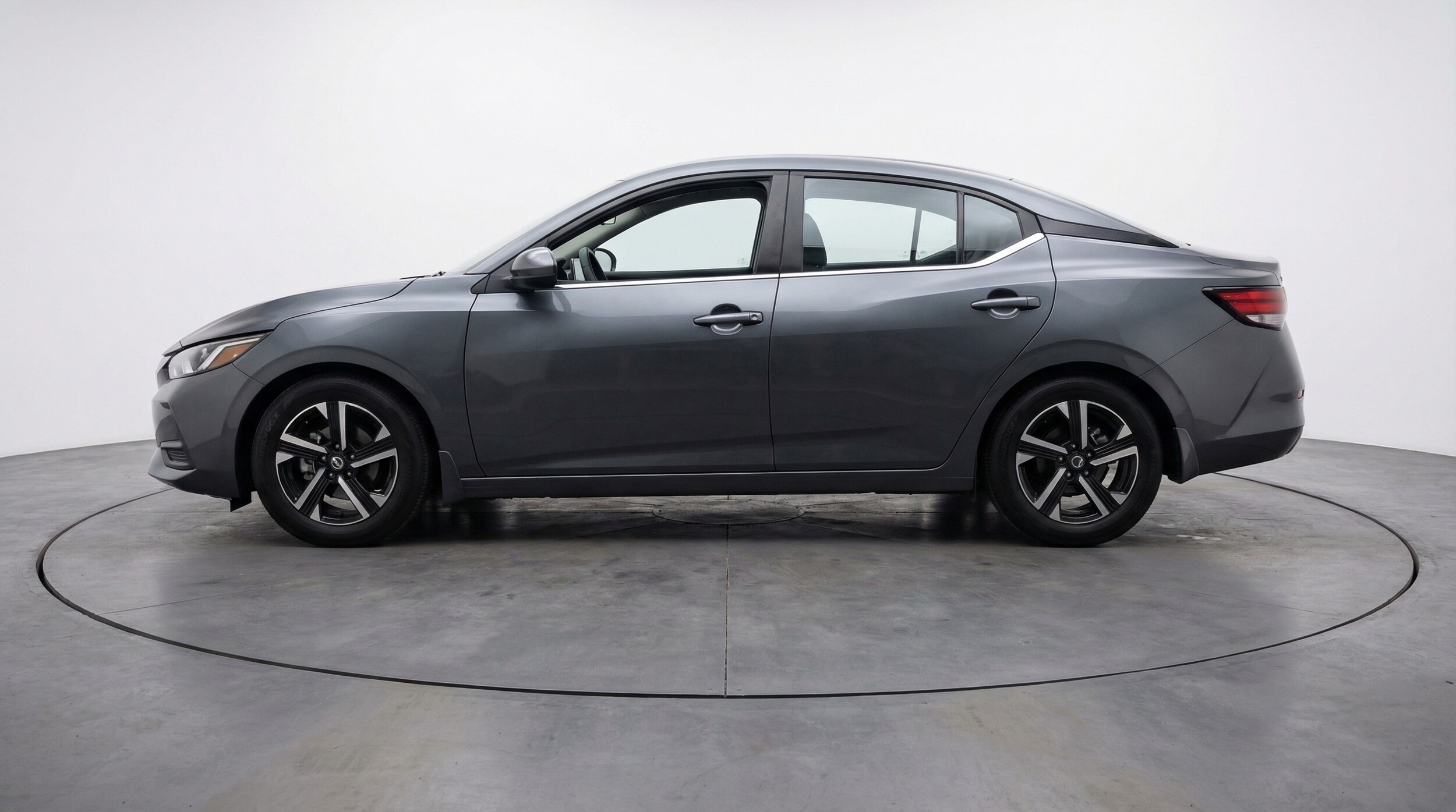 Thumbnail: 2025 Nissan Sentra - 4