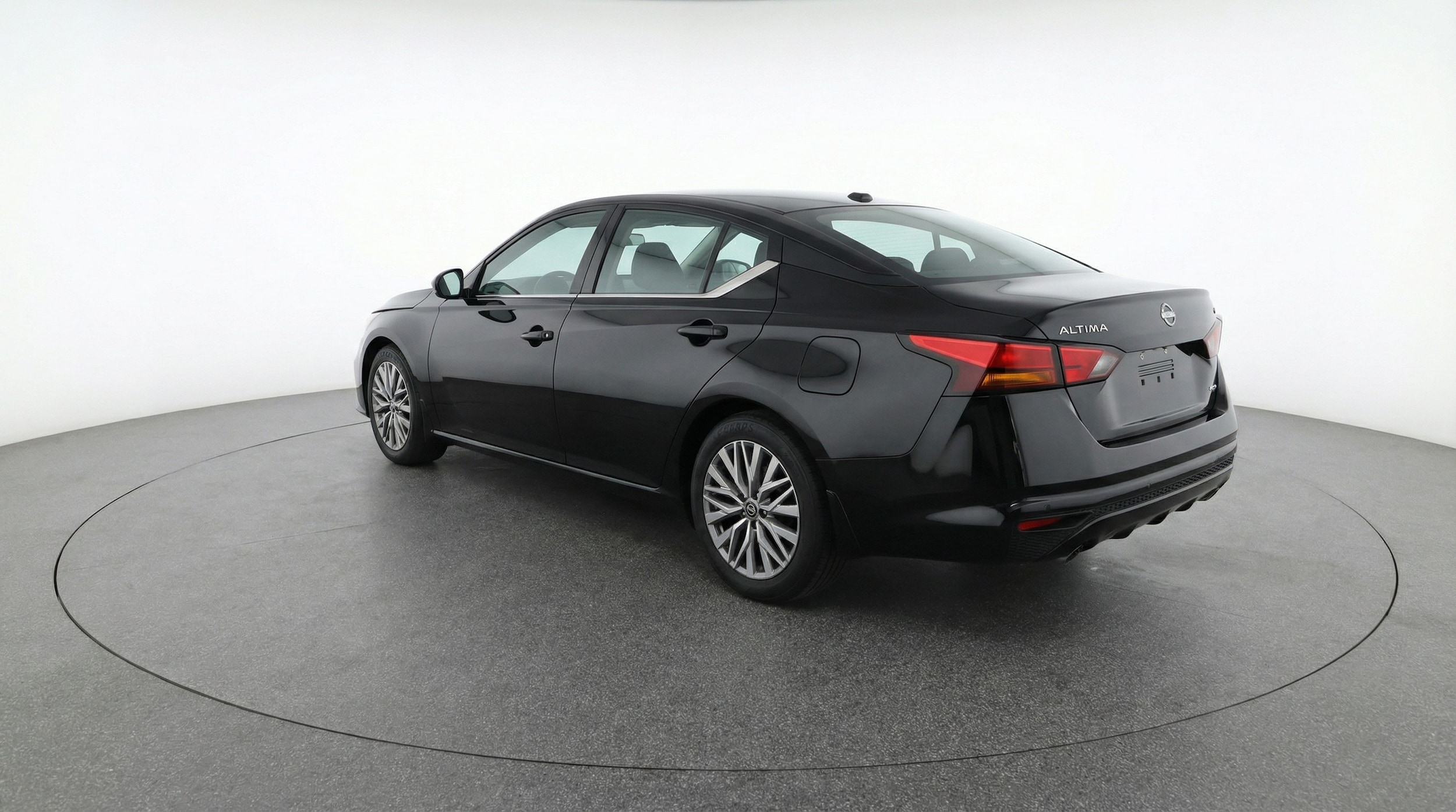 Thumbnail: 2025 Nissan Altima - 5