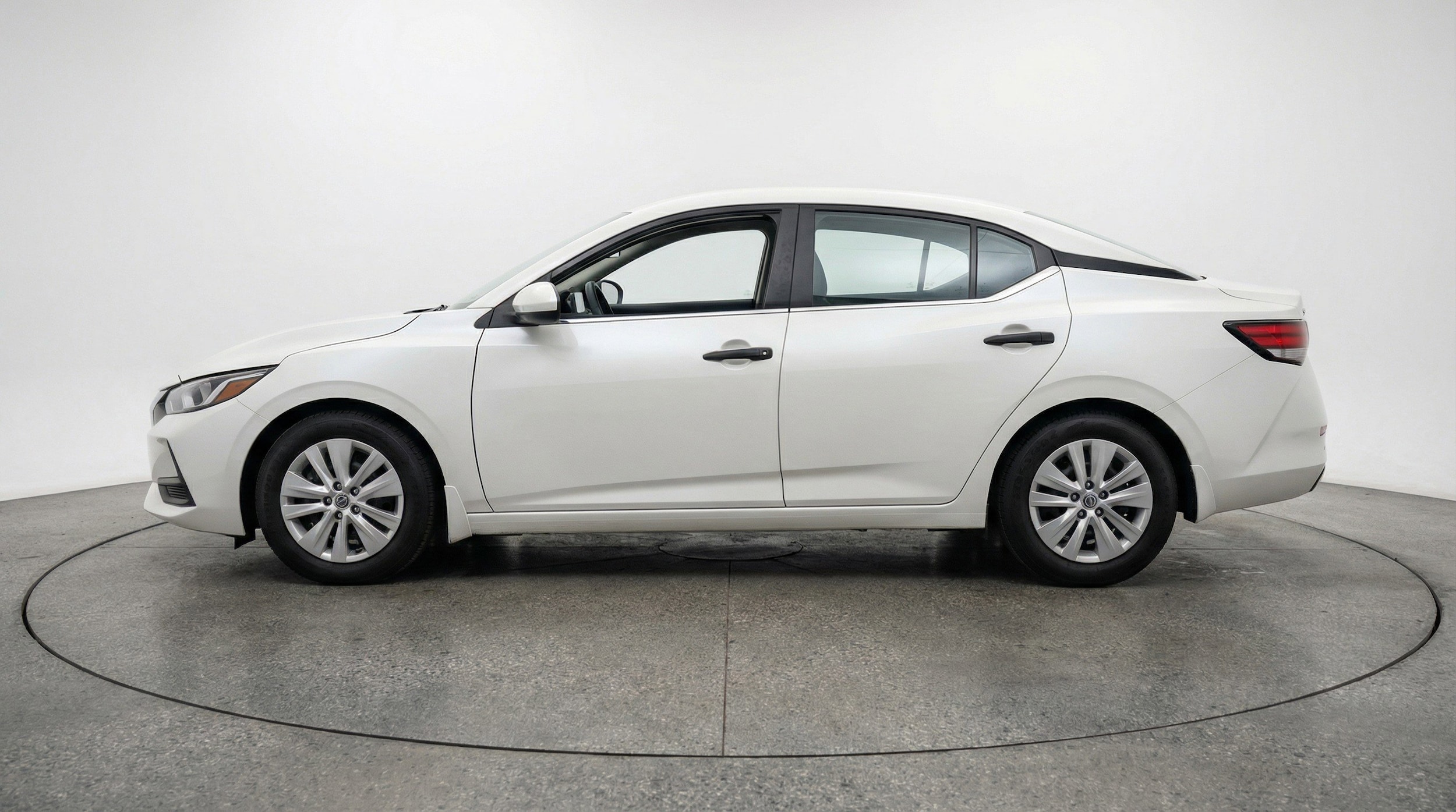 Thumbnail: 2025 Nissan Sentra - 5