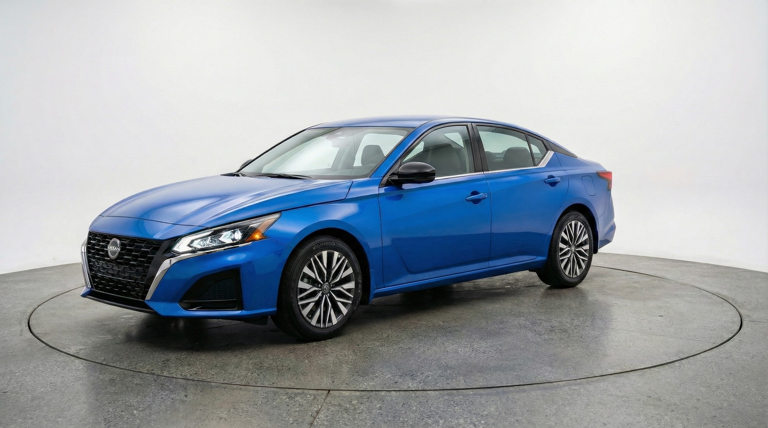 Thumbnail: 2025 Nissan Altima - 3