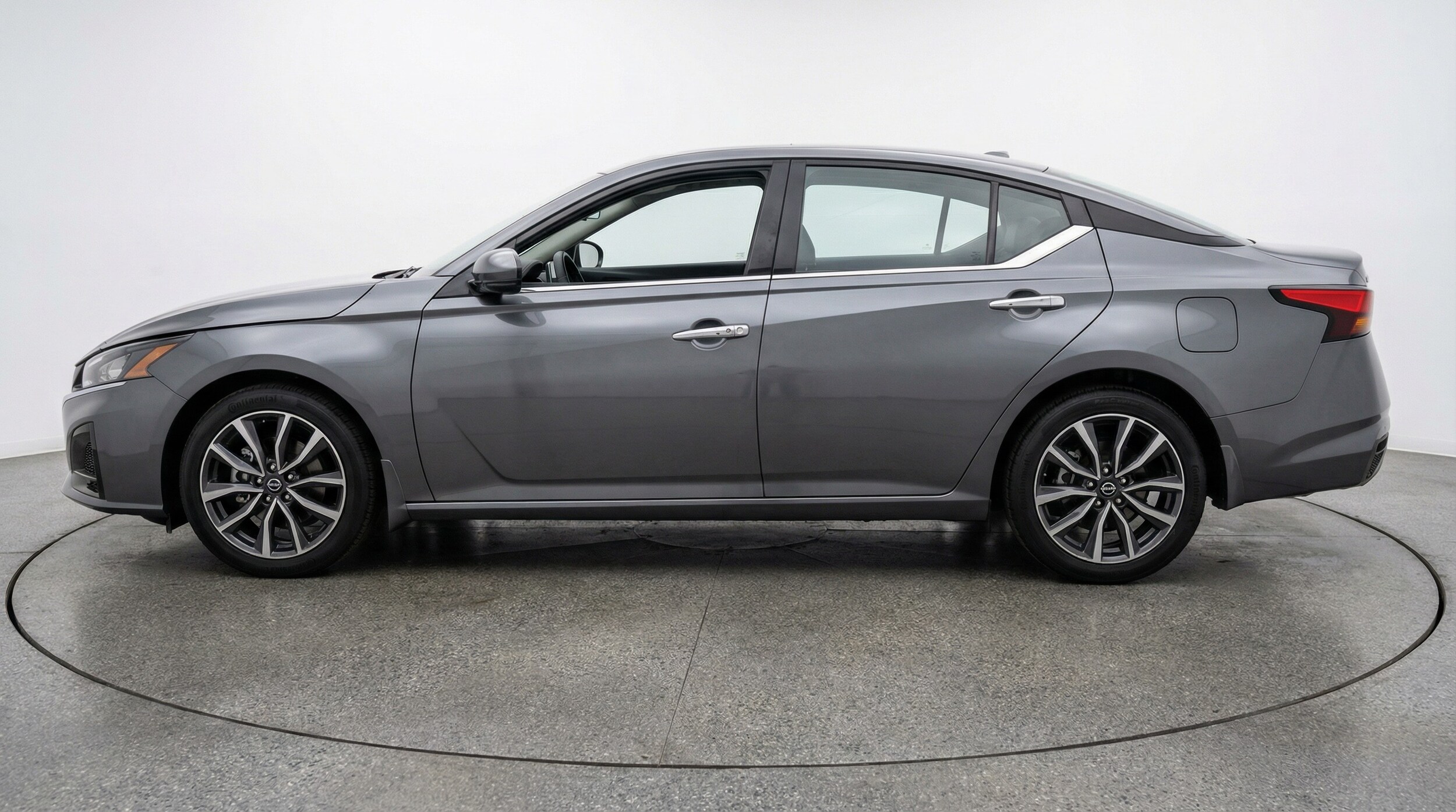 Thumbnail: 2025 Nissan Altima - 4