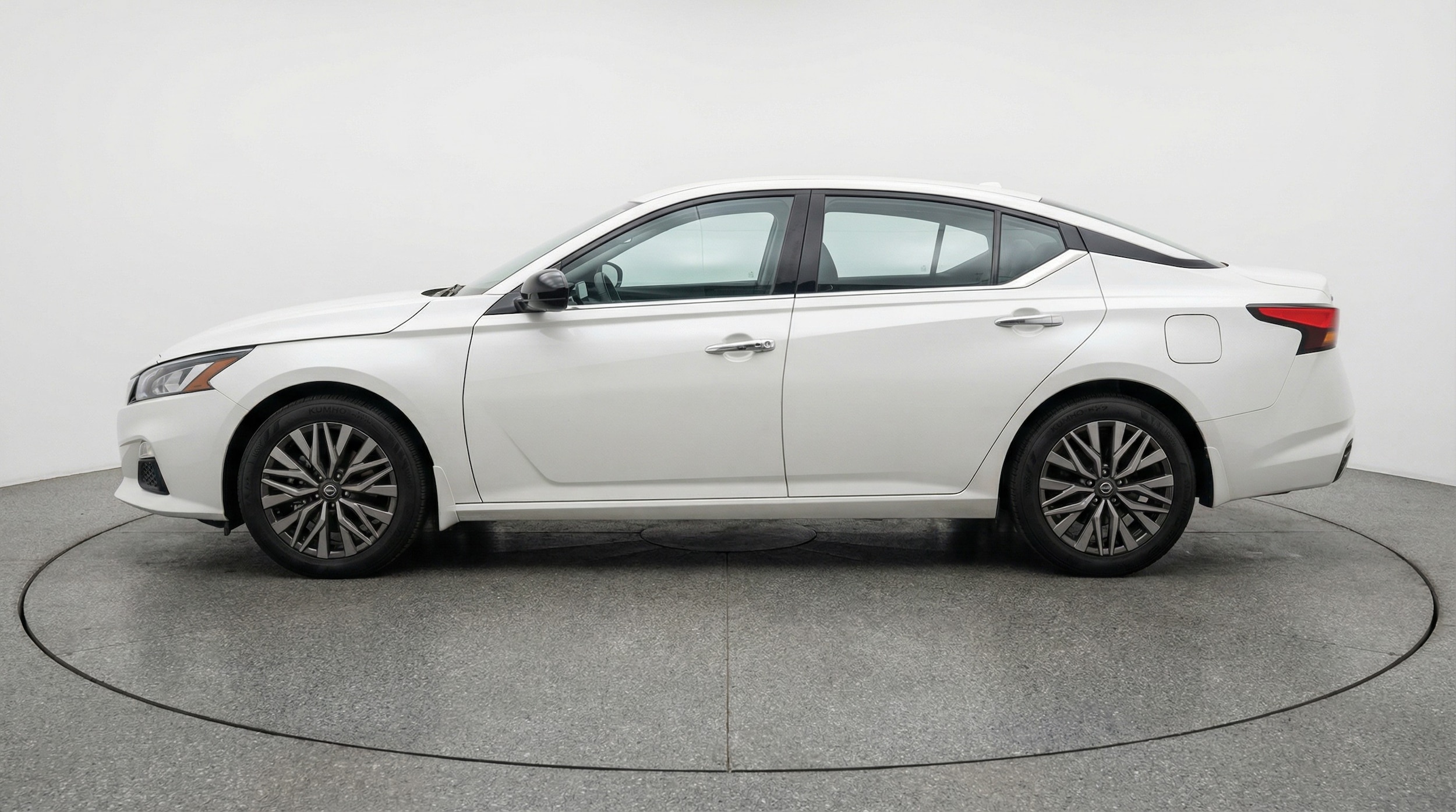 Thumbnail: 2025 Nissan Altima - 4