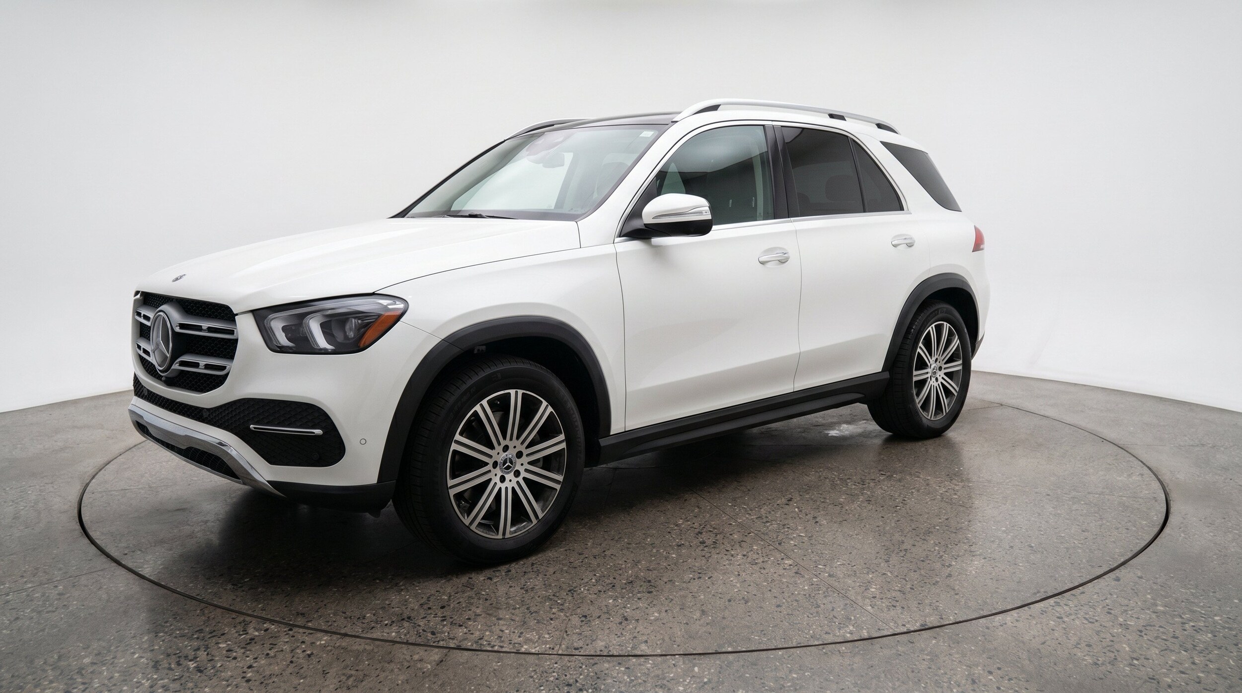 Thumbnail: 2026 Mercedes-Benz GLE - 3